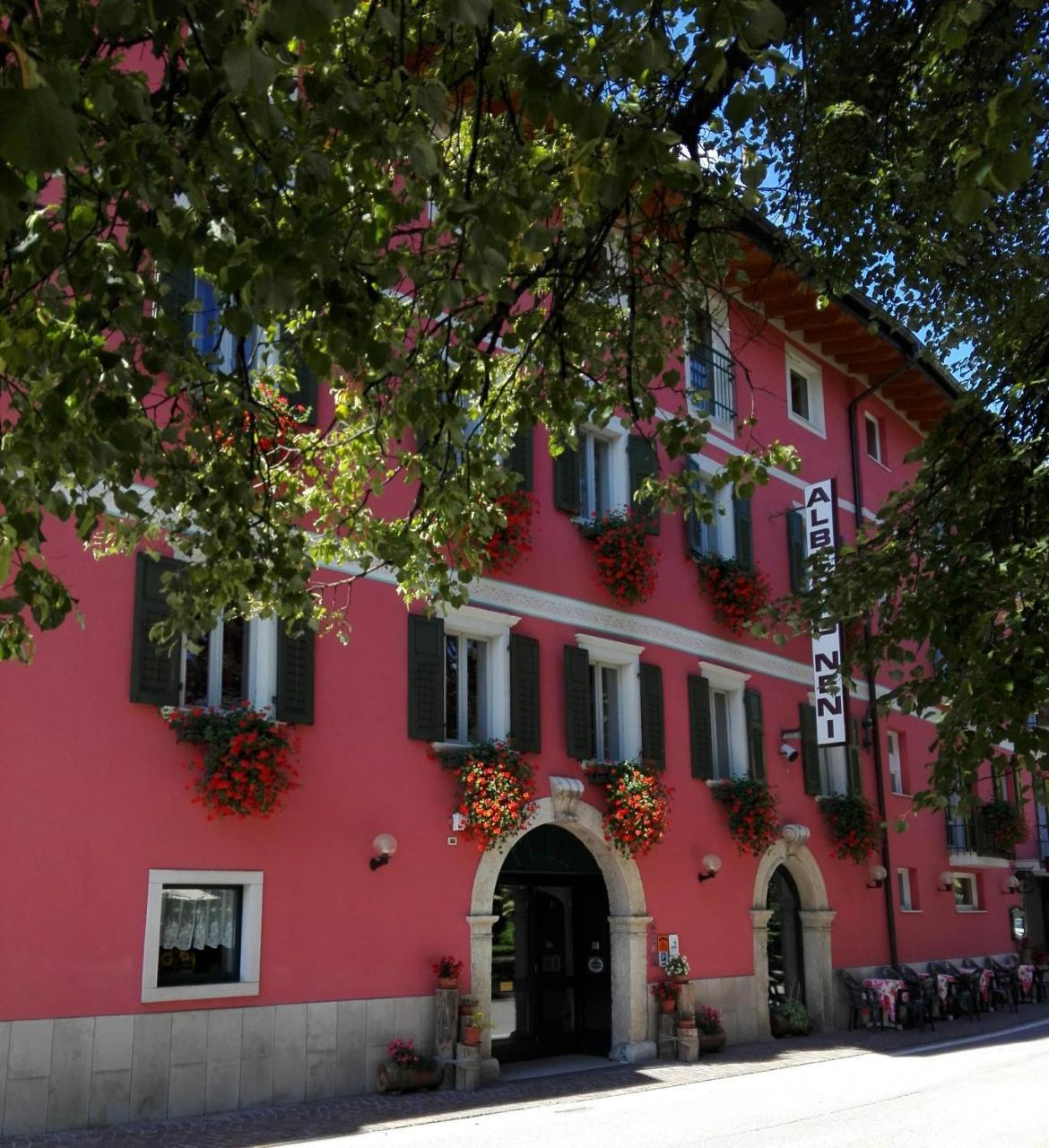 Albergo Neni Brentonico Exterior foto